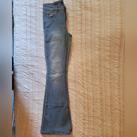 Refugee flare jeans, size 6 - Picture 1 of 1